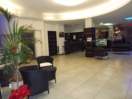 Insteia 3* Polla